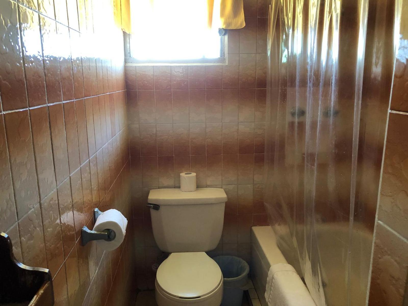 Chaleanor Hotel Dangriga Exteriör bild